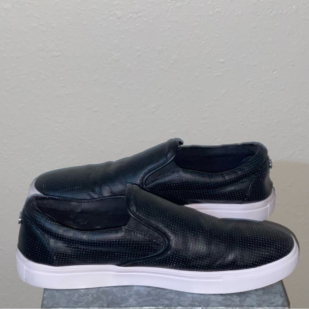 Guess Men’s Black Perforated Loafer Slip On Shoes, Size 11 - Picture 4 of 9